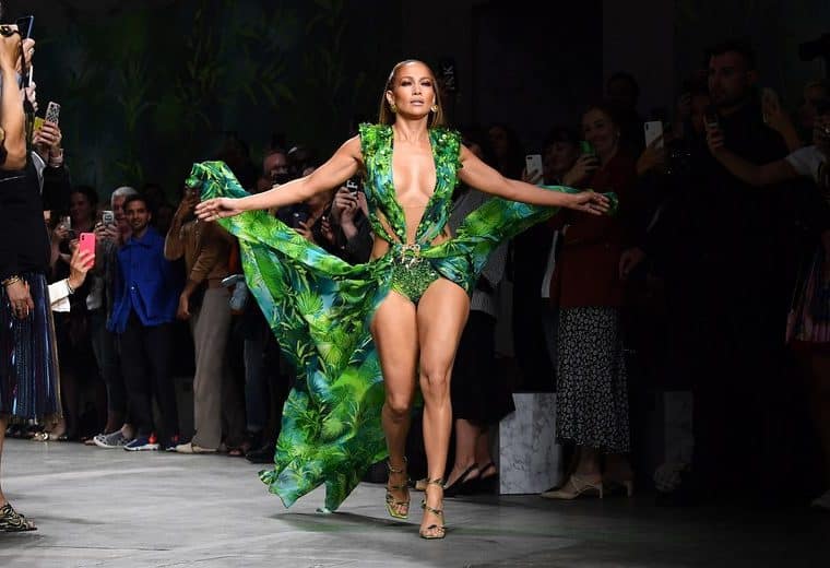 JLo és a Versace // Womagic