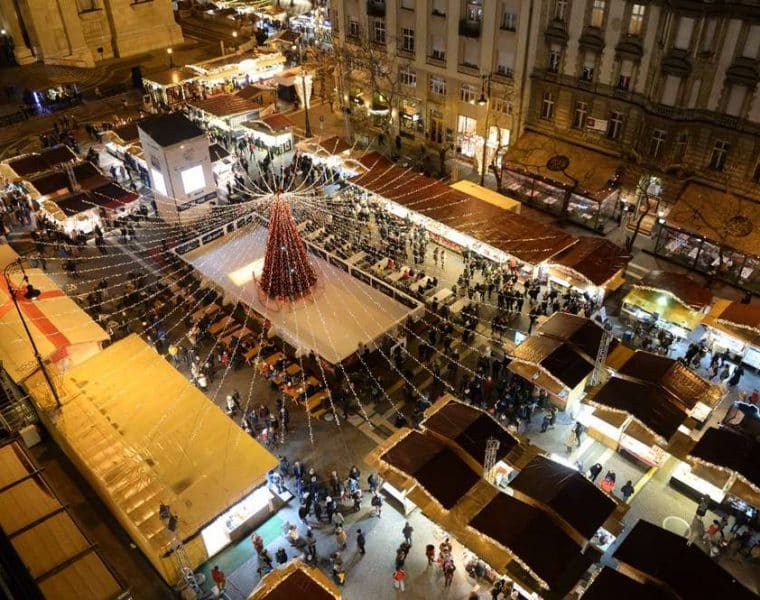 Európa legszebb karácsonyi vására lett a budapesti Advent Bazilika