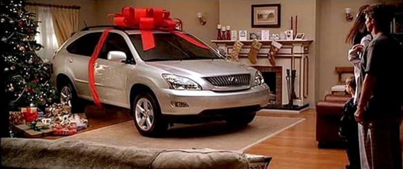 Óvatosan az ajándékok posztolásával! 200 ezer forint büntetés is lehet a vége