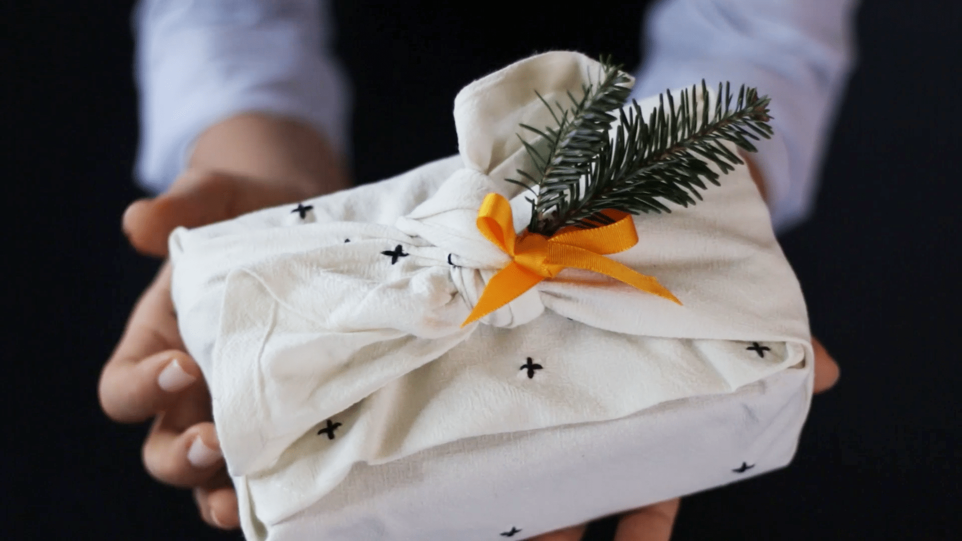 Mibe csomagoljunk a díszes, csillogó csomagolópapír helyett?