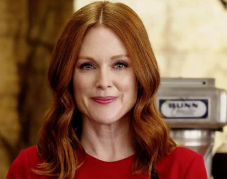 julianne-moore-womagic