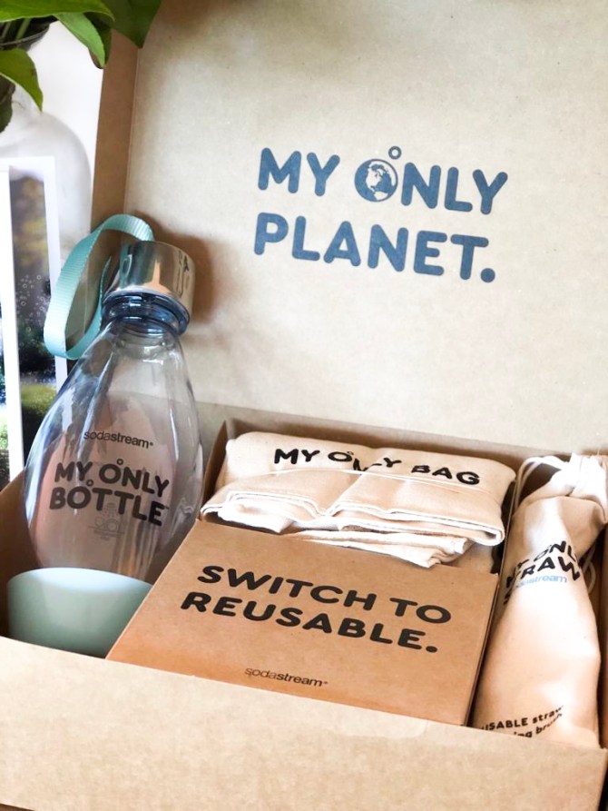 Az elhasznált PET-palackok betemetnék a párizsi Effiel-tornyot