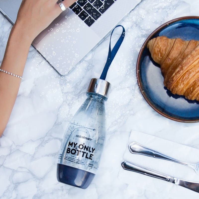 Az elhasznált PET-palackok betemetnék a párizsi Effiel-tornyot